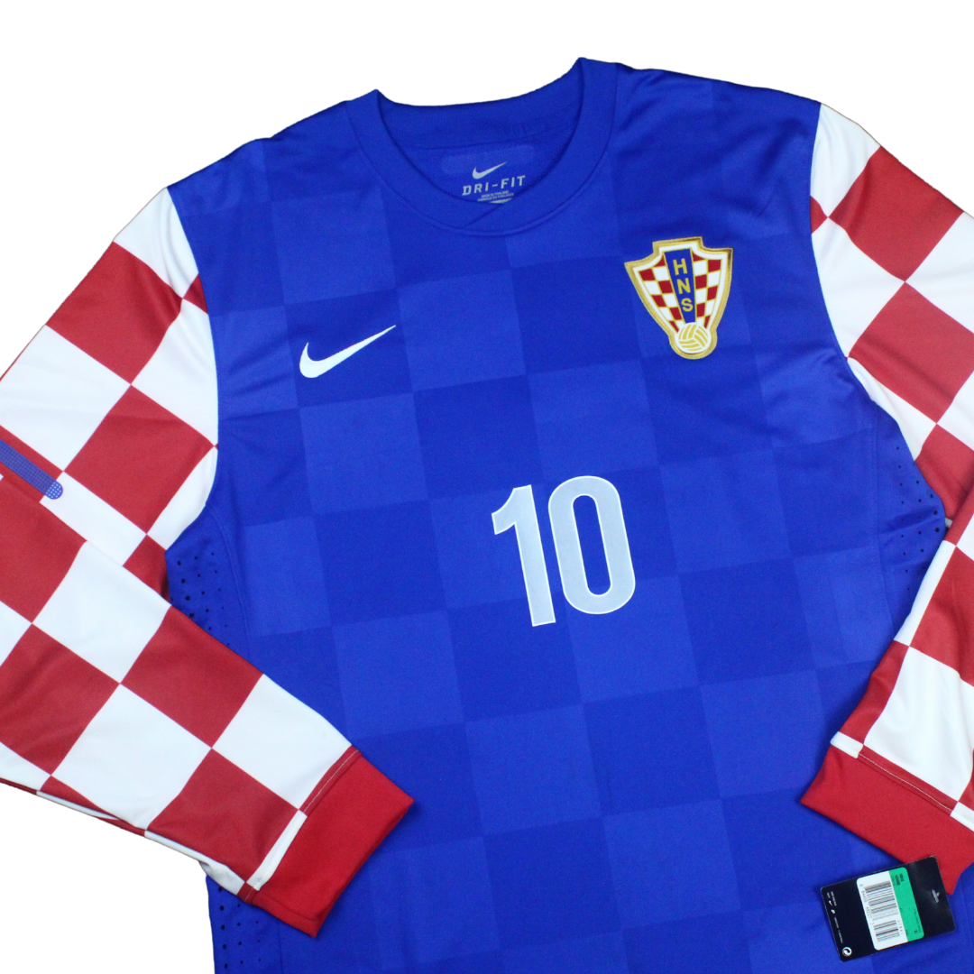 Croatia Away Players Issue L/S Shirt BNWT 2010-2012 Modric (XL)